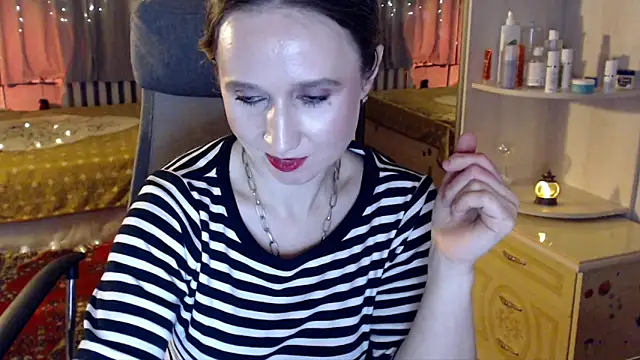 ClassyInna Chat XXX live