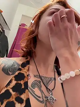 Sembang XXX Secara Langsung RosieSecret