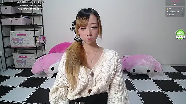 -Saraxxx: онлайн-секс-чат