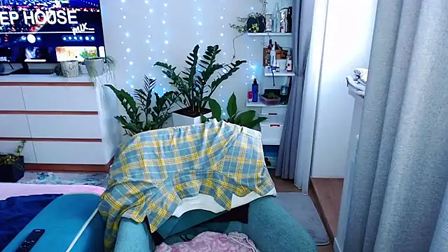 MonaLisaG Chat XXX in diretta