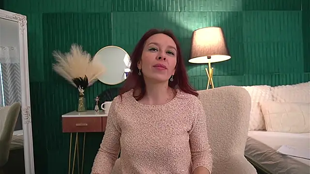 Chatroom XXX en direct de HaileyMoonn