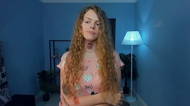 RayaNenlia's Live XXX Chat