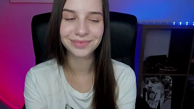 LuxMaya Chat XXX in diretta