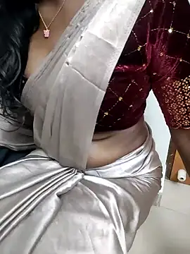 Tamilmallu-duskygirl03's Live XXX Chat