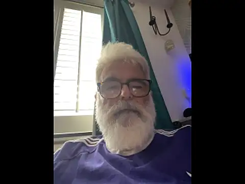 Chat +18 de LeatherSdaddy ao vivo