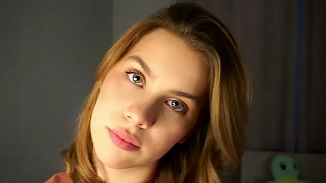 BethSatava Adlı Modelin Canlı XXX Sohbeti