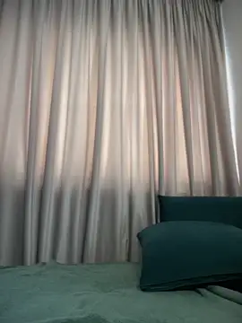 HotXMom_'s Live XXX Chat