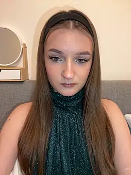 دردشة AdelinaEmber الجنسية المباشرة