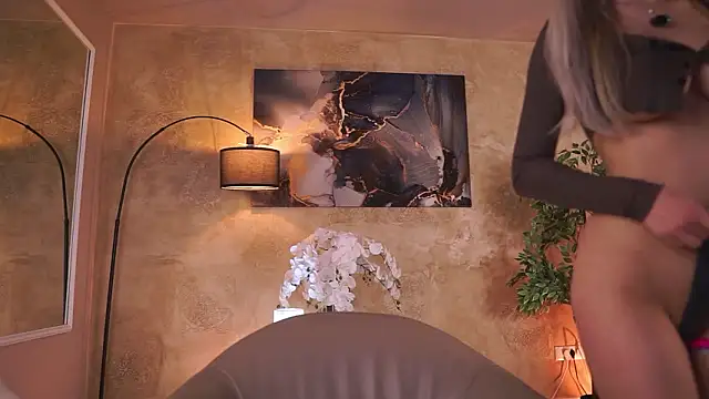 MaddieBryggs' Live XXX Chat