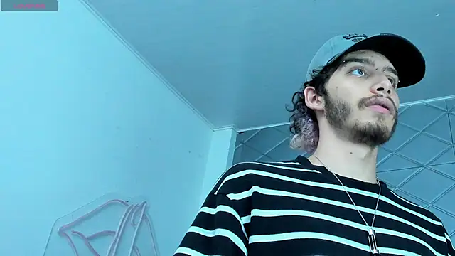 JojoBraando Live XXX-chat