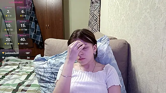 IleanaPishko's Live XXX Chat