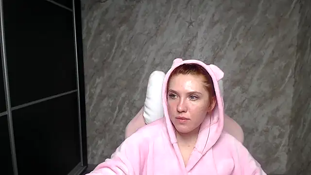 Reginasmilee's Live XXX Chat