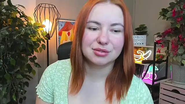 Chat XXX en directo de LAYLAxSTAR