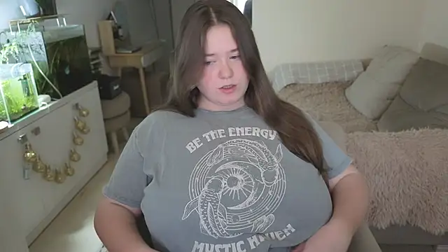 Chatroom XXX en direct de remirann_