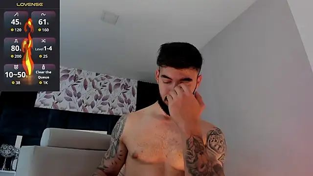 MarkWalker__: онлайн-секс-чат