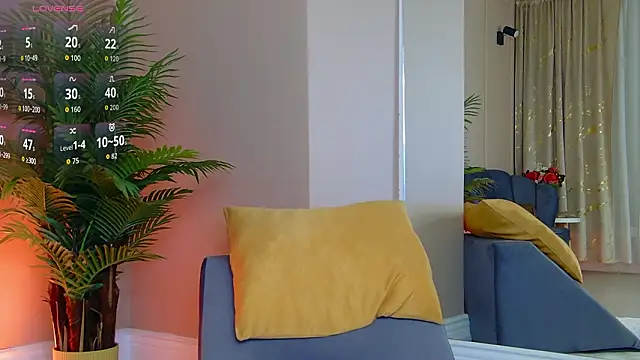 Avril_Cyrus Live XXX-Chat