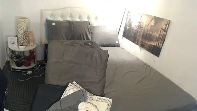 NinaDOM4CUMのライブXXXチャット