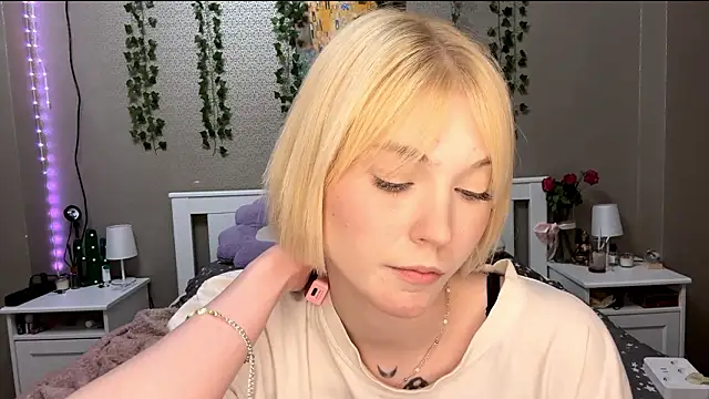 LlsabethHaze: онлайн-секс-чат