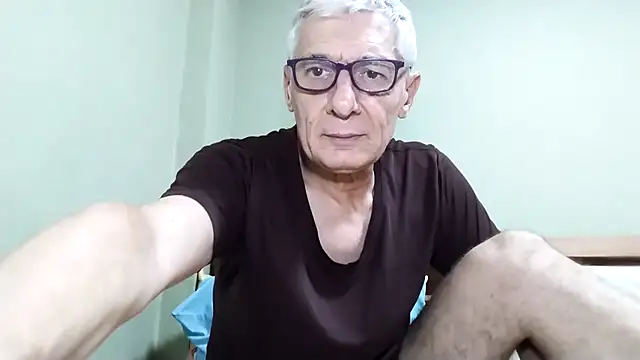 Chat XXX en directo de BIGUNCUTHARDCOCK