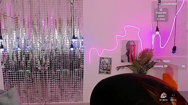 Lily_Moonlight's Live XXX Chat