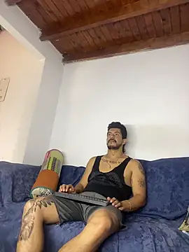 Živý XXX chat AndresSmith__