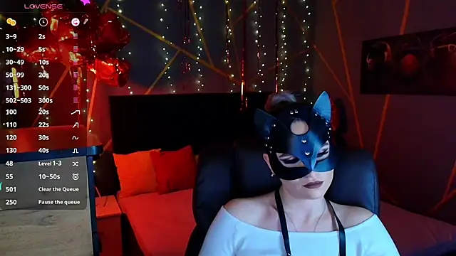 HotWildCat's Live XXX Chat