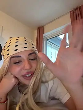 SilkyMira Webcam-Show