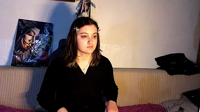 ElaraBlack's Live XXX Chat