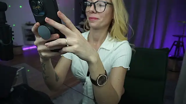 LaraPunkt Chat XXX in diretta