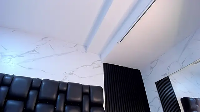 AuroraBonn Live XXX chat