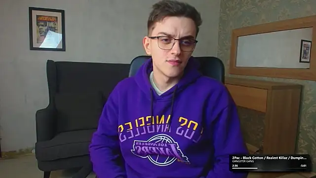 FelixStarkk 即時 XXX 聊天