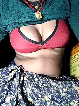 Queen_chayna Chat XXX in diretta