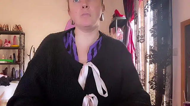 kisicaxx: онлайн-секс-чат