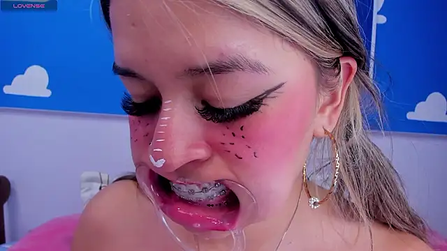 miss__evolet Chat XXX in diretta