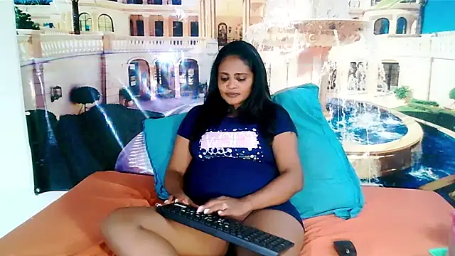 Luciousindian69's Live XXX Chat