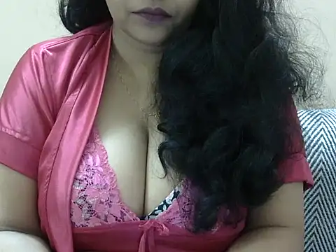 Czat XXX na żywo – Chatwithsia