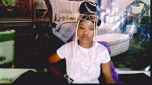 EroticSexyPrada: онлайн-секс-чат