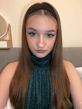 AdelinaEmber: онлайн-секс-чат