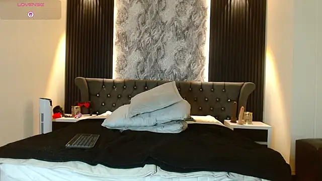 Lolagolden1 Webcam-Show