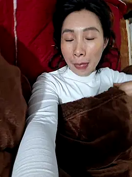 Chat +18 de Adela-222 ao vivo