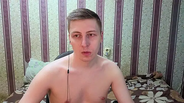 darienlarge: онлайн-секс-чат