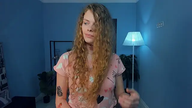 RayaNenlia's Live XXX Chat