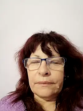 flymyrya123's Live XXX Chat