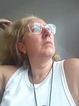 Chat +18 de MILEIDE980 ao vivo