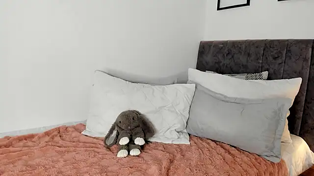 Chat +18 de Dhalila_ ao vivo