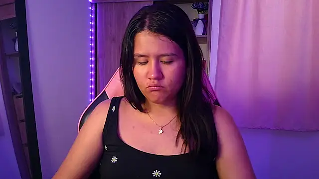 Oliviawatson1 Chat XXX in diretta