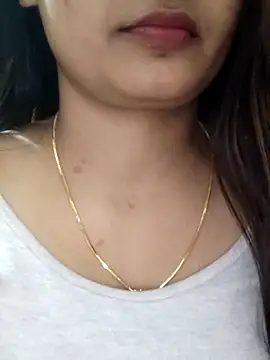 Wild-janvi 웹캠 쇼