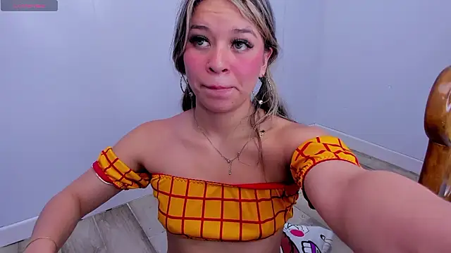 XXX chat uživo modela miss__evolet