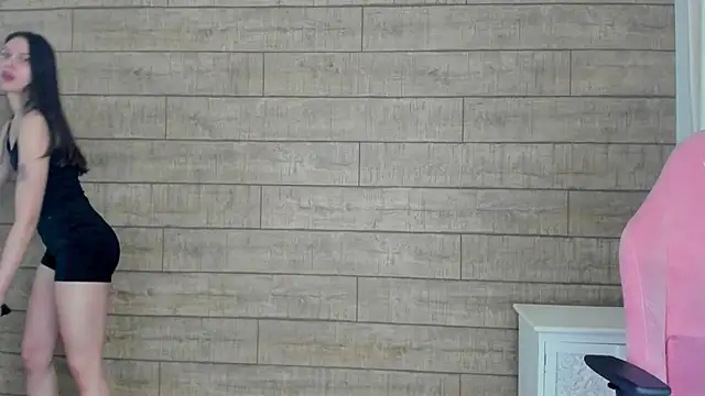 AliceVersal's Live XXX Chat