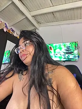 Chat +18 de vanessarose_24 ao vivo